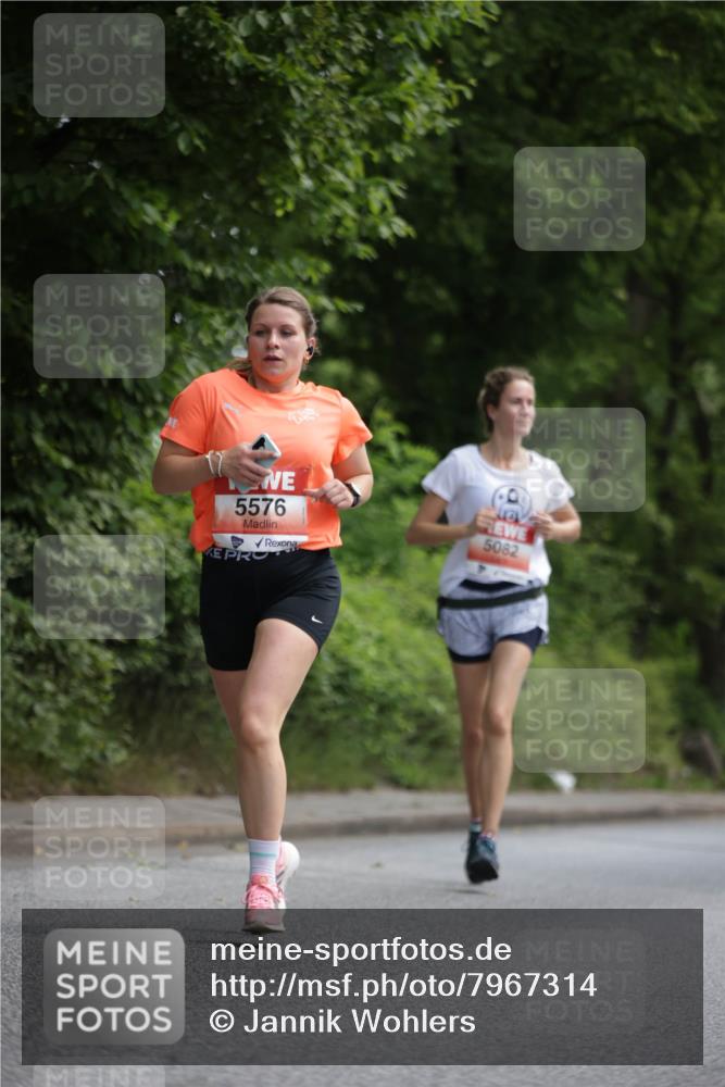 15.06.2025 - REWE Women's Run Jannik Wohlers http://msf.ph/oto/7967314 15.06.2025 10:02:20 Laufen 5576, 5082 meine-sportfotos.de