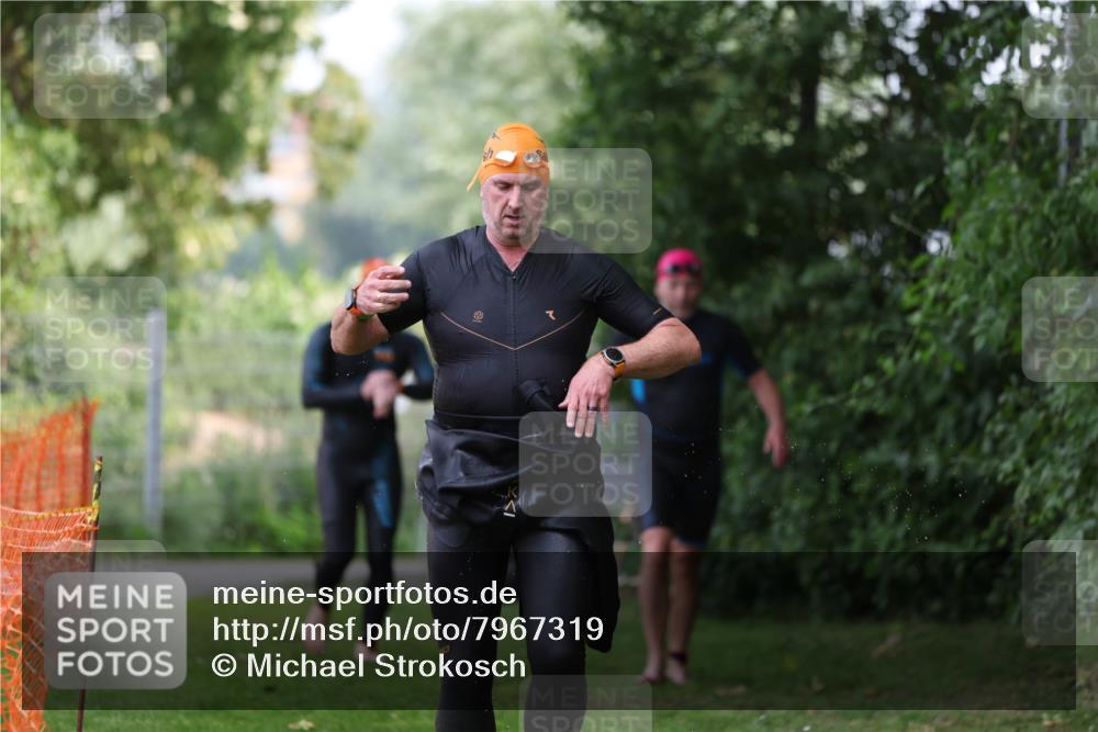 15.06.2025 - 7 Türme Triathlon Michael Strokosch http://msf.ph/oto/7967319 15.06.2025 12:22:00 Schwimmen 360, 386, 402, 409, 454, 473, 577, 578, 586, 596, 623, 641 meine-sportfotos.de