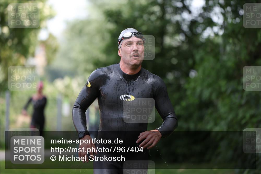 15.06.2025 - 7 Türme Triathlon Michael Strokosch http://msf.ph/oto/7967404 15.06.2025 12:22:18 Schwimmen 402, 461, 473, 586, 624 meine-sportfotos.de