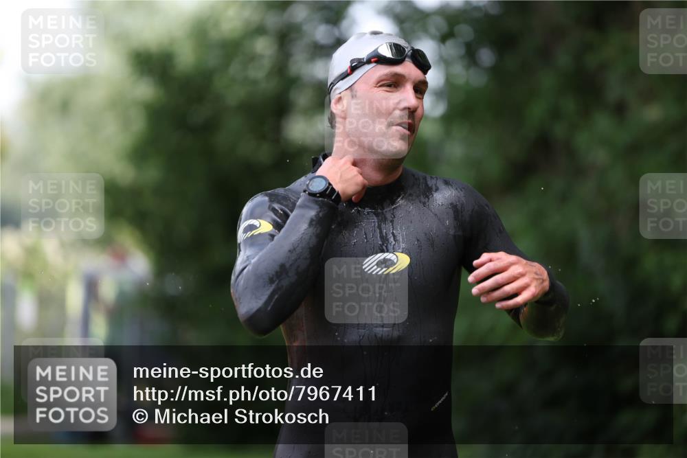 15.06.2025 - 7 Türme Triathlon Michael Strokosch http://msf.ph/oto/7967411 15.06.2025 12:22:18 Schwimmen 402, 461, 473, 586, 624 meine-sportfotos.de