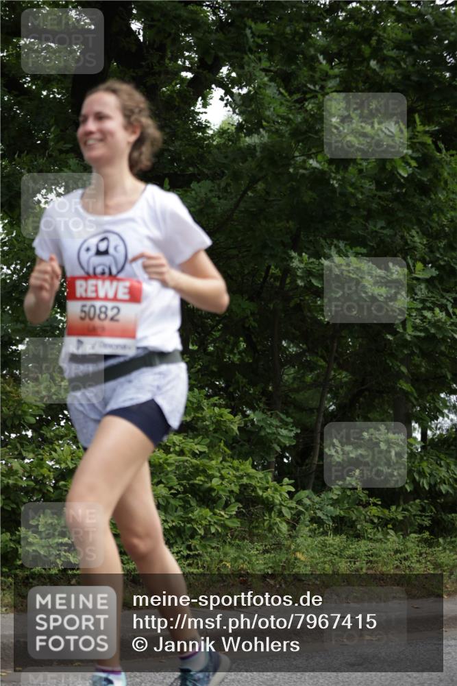 15.06.2025 - REWE Women's Run Jannik Wohlers http://msf.ph/oto/7967415 15.06.2025 10:02:25 Laufen 5082 meine-sportfotos.de