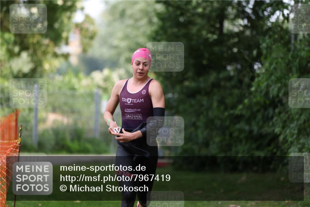 15.06.2025 - 7 Türme Triathlon Michael Strokosch http://msf.ph/oto/7967419 15.06.2025 12:22:22 Schwimmen 402, 461, 473, 586, 624 meine-sportfotos.de