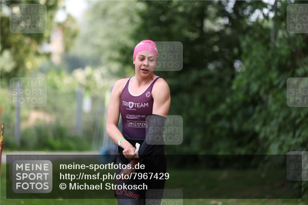 15.06.2025 - 7 Türme Triathlon Michael Strokosch http://msf.ph/oto/7967429 15.06.2025 12:22:23 Schwimmen 402, 461, 473, 586, 624, 647 meine-sportfotos.de