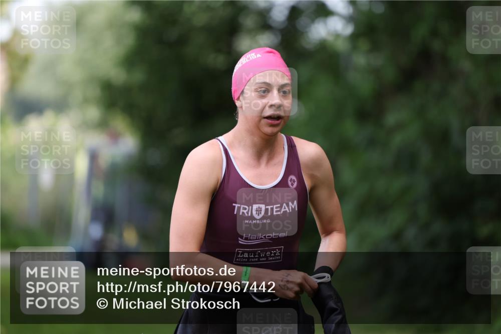 15.06.2025 - 7 Türme Triathlon Michael Strokosch http://msf.ph/oto/7967442 15.06.2025 12:22:24 Schwimmen 402, 461, 473, 624, 647 meine-sportfotos.de