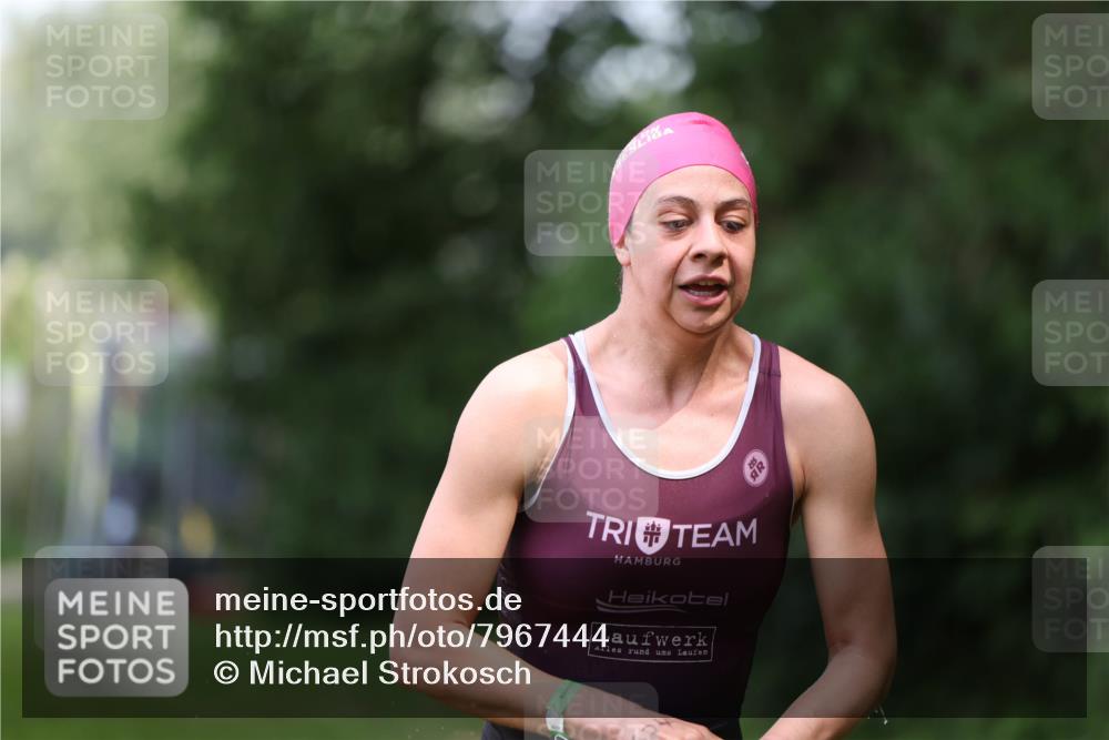 15.06.2025 - 7 Türme Triathlon Michael Strokosch http://msf.ph/oto/7967444 15.06.2025 12:22:24 Schwimmen 402, 461, 473, 624, 647 meine-sportfotos.de