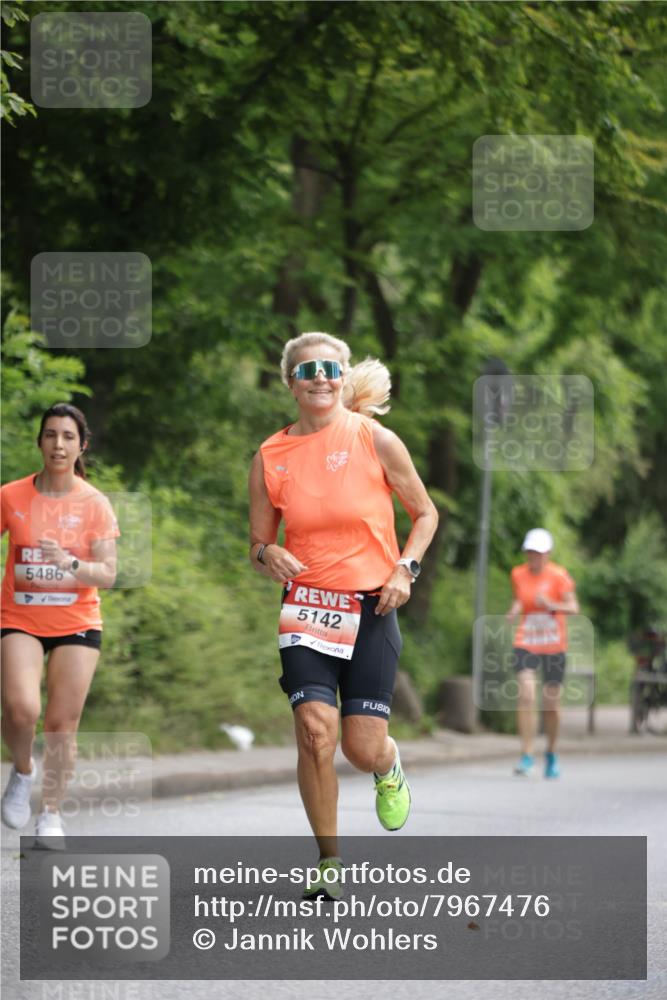 15.06.2025 - REWE Women's Run Jannik Wohlers http://msf.ph/oto/7967476 15.06.2025 10:02:40 Laufen 5486, 5142 meine-sportfotos.de