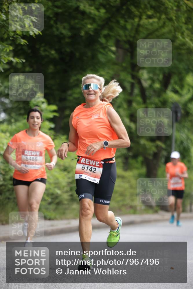 15.06.2025 - REWE Women's Run Jannik Wohlers http://msf.ph/oto/7967496 15.06.2025 10:02:40 Laufen 5486, 5142 meine-sportfotos.de