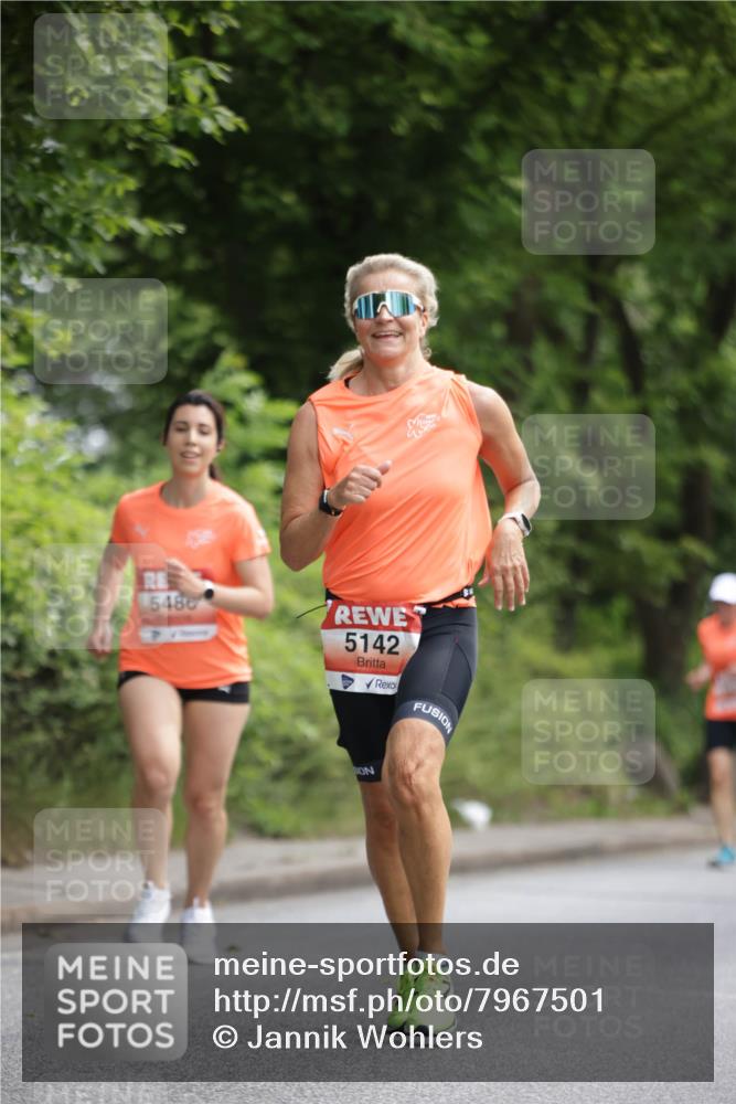 15.06.2025 - REWE Women's Run Jannik Wohlers http://msf.ph/oto/7967501 15.06.2025 10:02:41 Laufen 5486, 5142 meine-sportfotos.de