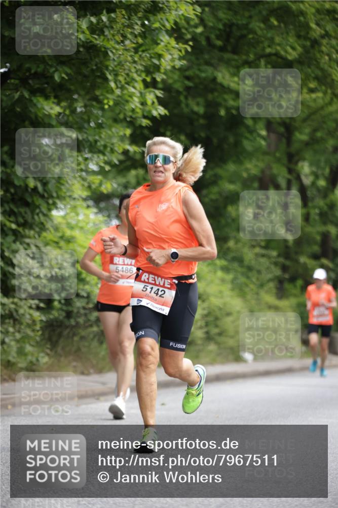 15.06.2025 - REWE Women's Run Jannik Wohlers http://msf.ph/oto/7967511 15.06.2025 10:02:41 Laufen 5486, 5142 meine-sportfotos.de