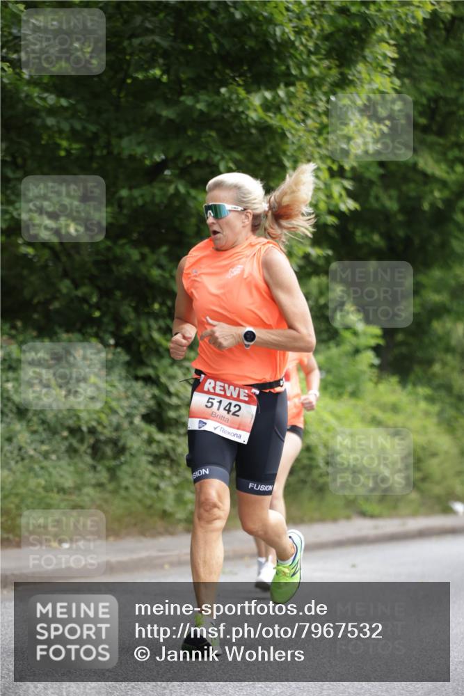 15.06.2025 - REWE Women's Run Jannik Wohlers http://msf.ph/oto/7967532 15.06.2025 10:02:42 Laufen 5142 meine-sportfotos.de