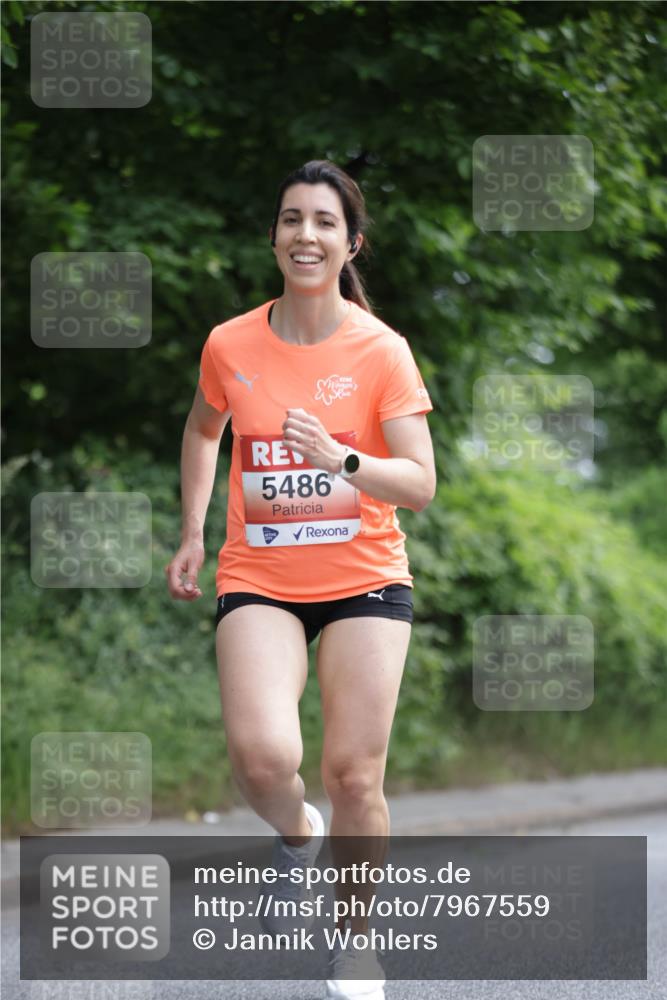 15.06.2025 - REWE Women's Run Jannik Wohlers http://msf.ph/oto/7967559 15.06.2025 10:02:44 Laufen 5486 meine-sportfotos.de