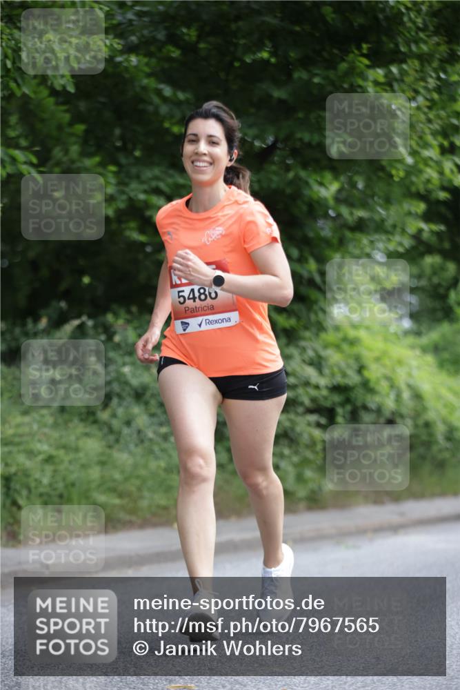 15.06.2025 - REWE Women's Run Jannik Wohlers http://msf.ph/oto/7967565 15.06.2025 10:02:44 Laufen 5486 meine-sportfotos.de