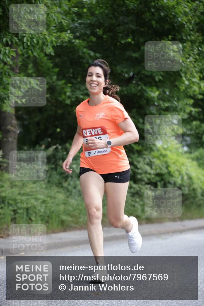 15.06.2025 - REWE Women's Run Jannik Wohlers http://msf.ph/oto/7967569 15.06.2025 10:02:44 Laufen  meine-sportfotos.de