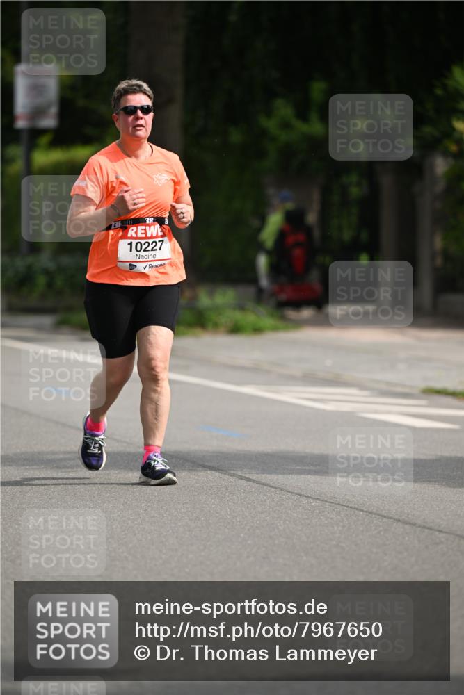 15.06.2025 - REWE Women's Run Dr. Thomas Lammeyer http://msf.ph/oto/7967650 15.06.2025 09:55:25 Laufen 23, 0, 3, 10227 meine-sportfotos.de