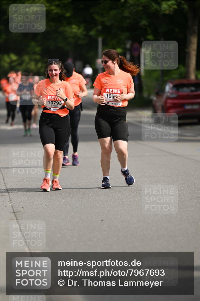 15.06.2025 - REWE Women's Run Dr. Thomas Lammeyer http://msf.ph/oto/7967693 15.06.2025 09:55:28 Laufen 10793, 1063 meine-sportfotos.de