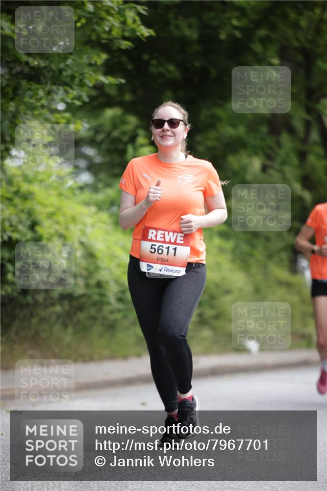 15.06.2025 - REWE Women's Run Jannik Wohlers http://msf.ph/oto/7967701 15.06.2025 10:02:52 Laufen 5611 meine-sportfotos.de