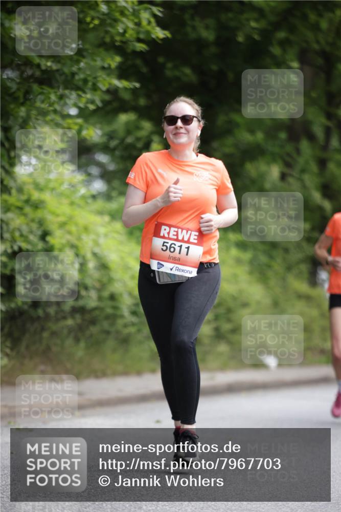 15.06.2025 - REWE Women's Run Jannik Wohlers http://msf.ph/oto/7967703 15.06.2025 10:02:52 Laufen 5611 meine-sportfotos.de