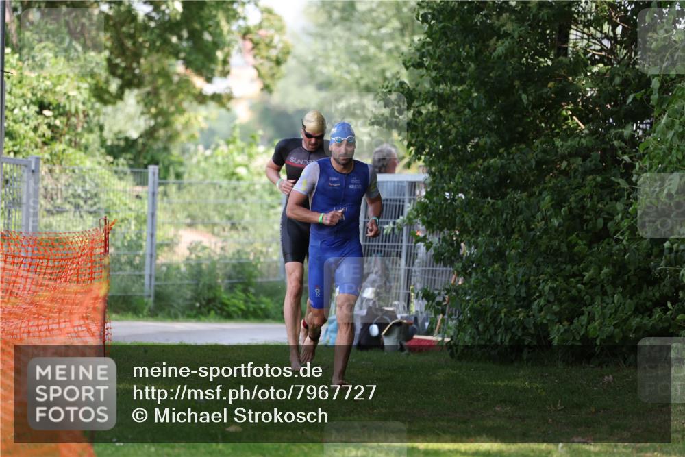 15.06.2025 - 7 Türme Triathlon Michael Strokosch http://msf.ph/oto/7967727 15.06.2025 12:52:47 Schwimmen 840, 1171 meine-sportfotos.de