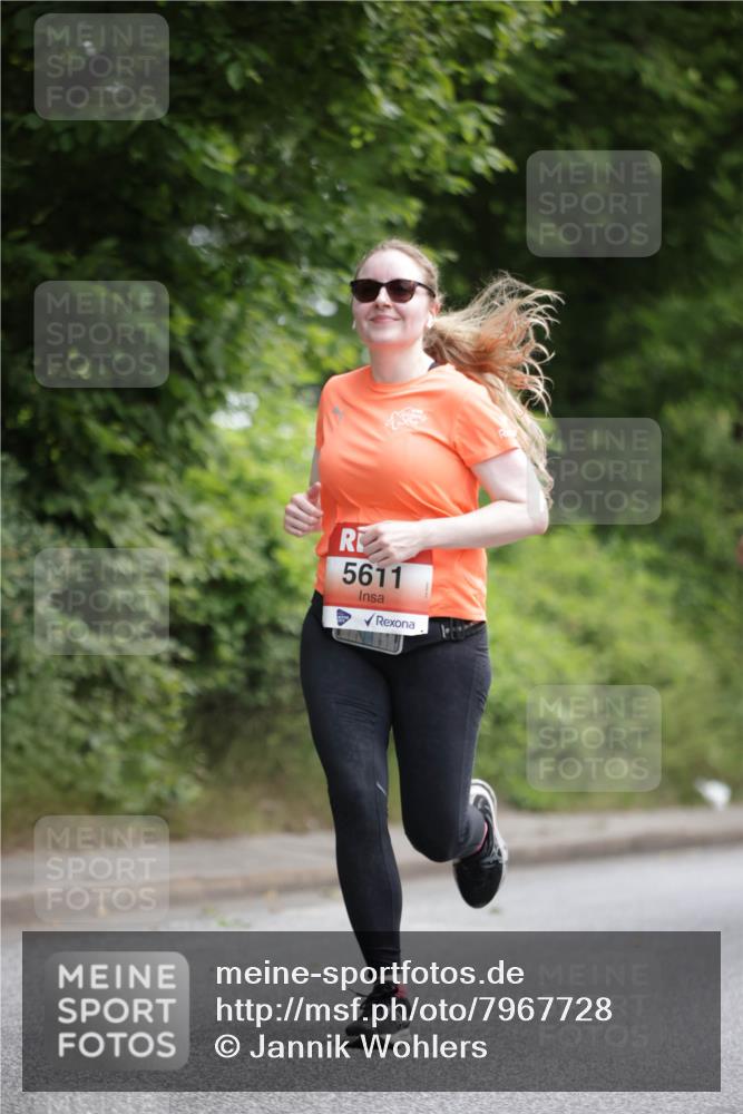 15.06.2025 - REWE Women's Run Jannik Wohlers http://msf.ph/oto/7967728 15.06.2025 10:02:53 Laufen 5611 meine-sportfotos.de