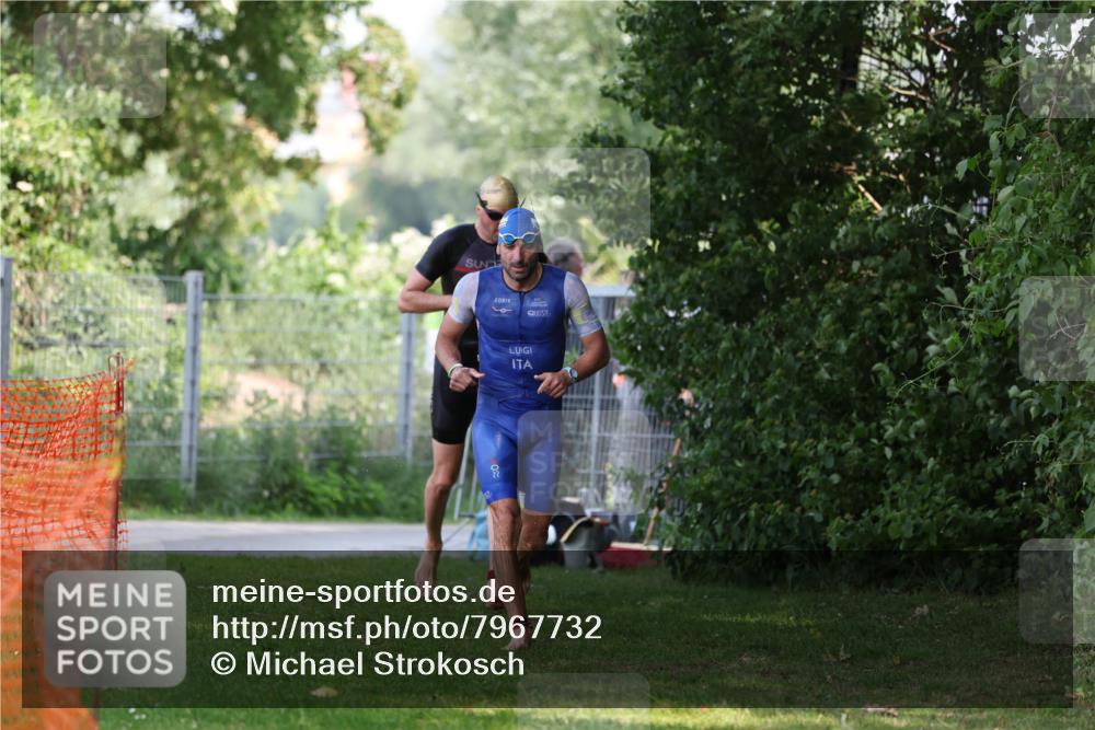 15.06.2025 - 7 Türme Triathlon Michael Strokosch http://msf.ph/oto/7967732 15.06.2025 12:52:48 Schwimmen 840, 1171 meine-sportfotos.de