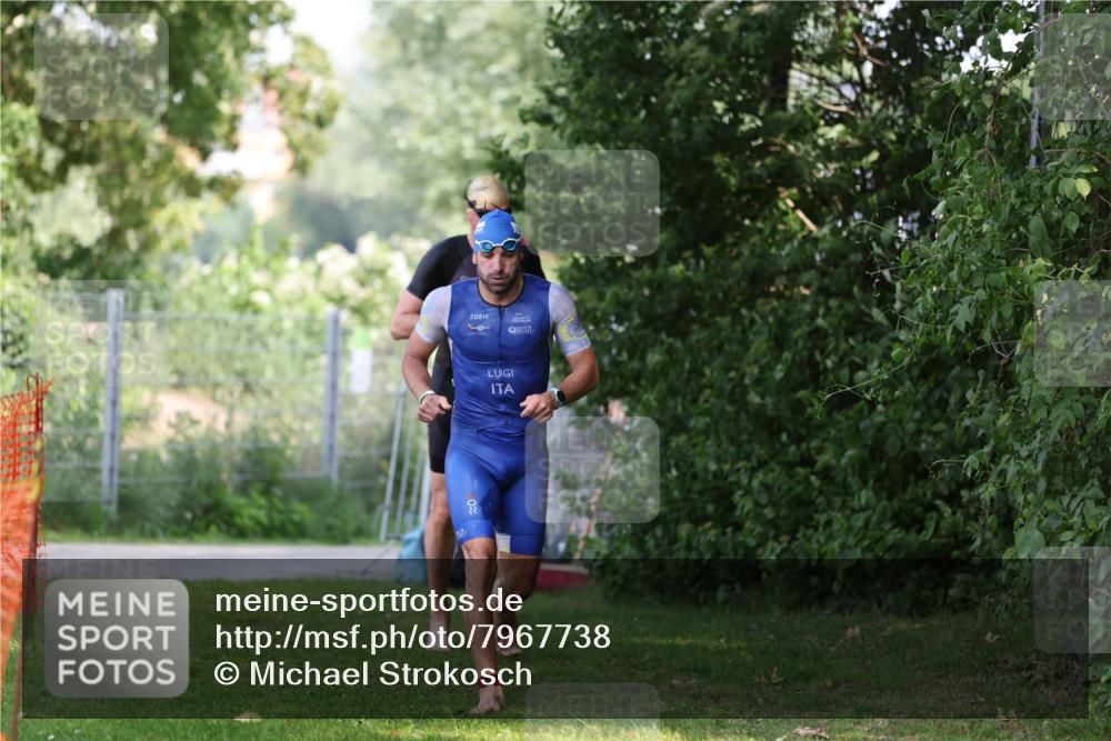 15.06.2025 - 7 Türme Triathlon Michael Strokosch http://msf.ph/oto/7967738 15.06.2025 12:52:49 Schwimmen 840, 1171 meine-sportfotos.de