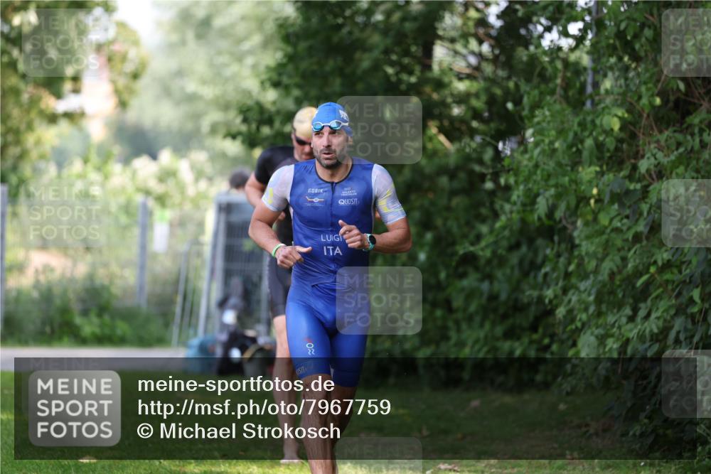 15.06.2025 - 7 Türme Triathlon Michael Strokosch http://msf.ph/oto/7967759 15.06.2025 12:52:50 Schwimmen 840, 1171 meine-sportfotos.de