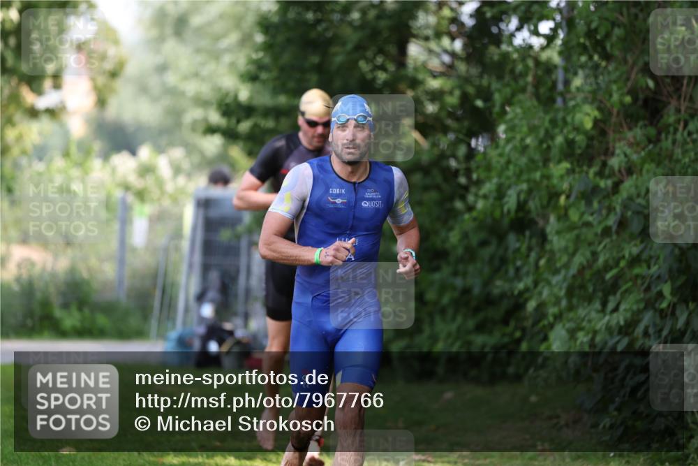 15.06.2025 - 7 Türme Triathlon Michael Strokosch http://msf.ph/oto/7967766 15.06.2025 12:52:50 Schwimmen 840, 1171 meine-sportfotos.de