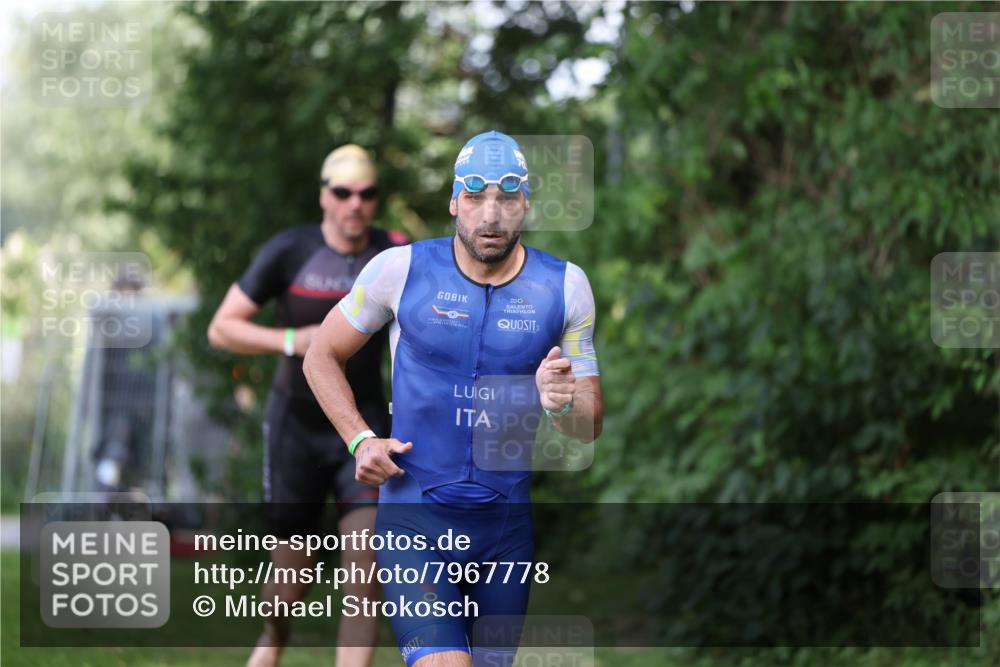 15.06.2025 - 7 Türme Triathlon Michael Strokosch http://msf.ph/oto/7967778 15.06.2025 12:52:51 Schwimmen 840, 924, 1073, 1171 meine-sportfotos.de