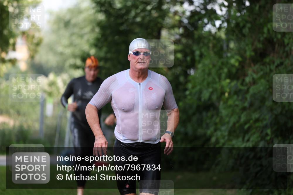 15.06.2025 - 7 Türme Triathlon Michael Strokosch http://msf.ph/oto/7967834 15.06.2025 12:53:07 Schwimmen 840, 924, 1073 meine-sportfotos.de