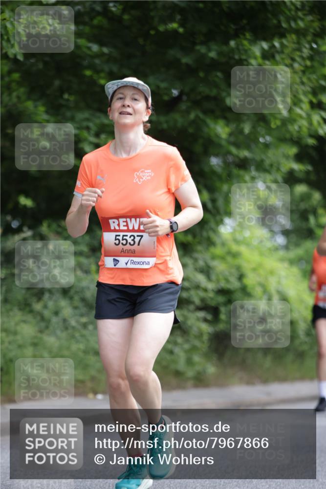15.06.2025 - REWE Women's Run Jannik Wohlers http://msf.ph/oto/7967866 15.06.2025 10:02:59 Laufen 5537 meine-sportfotos.de
