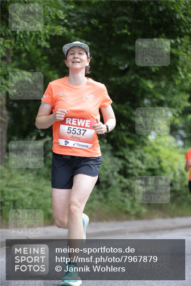 15.06.2025 - REWE Women's Run Jannik Wohlers http://msf.ph/oto/7967879 15.06.2025 10:03:00 Laufen 5537 meine-sportfotos.de
