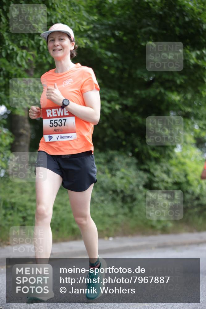 15.06.2025 - REWE Women's Run Jannik Wohlers http://msf.ph/oto/7967887 15.06.2025 10:03:00 Laufen 5537 meine-sportfotos.de