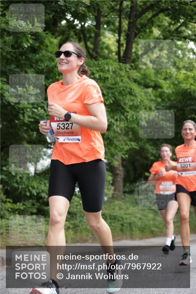 15.06.2025 - REWE Women's Run Jannik Wohlers http://msf.ph/oto/7967922 15.06.2025 10:03:02 Laufen 5327, 5607, 5201 meine-sportfotos.de