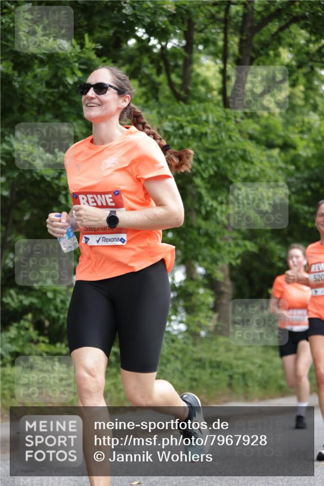 15.06.2025 - REWE Women's Run Jannik Wohlers http://msf.ph/oto/7967928 15.06.2025 10:03:02 Laufen  meine-sportfotos.de