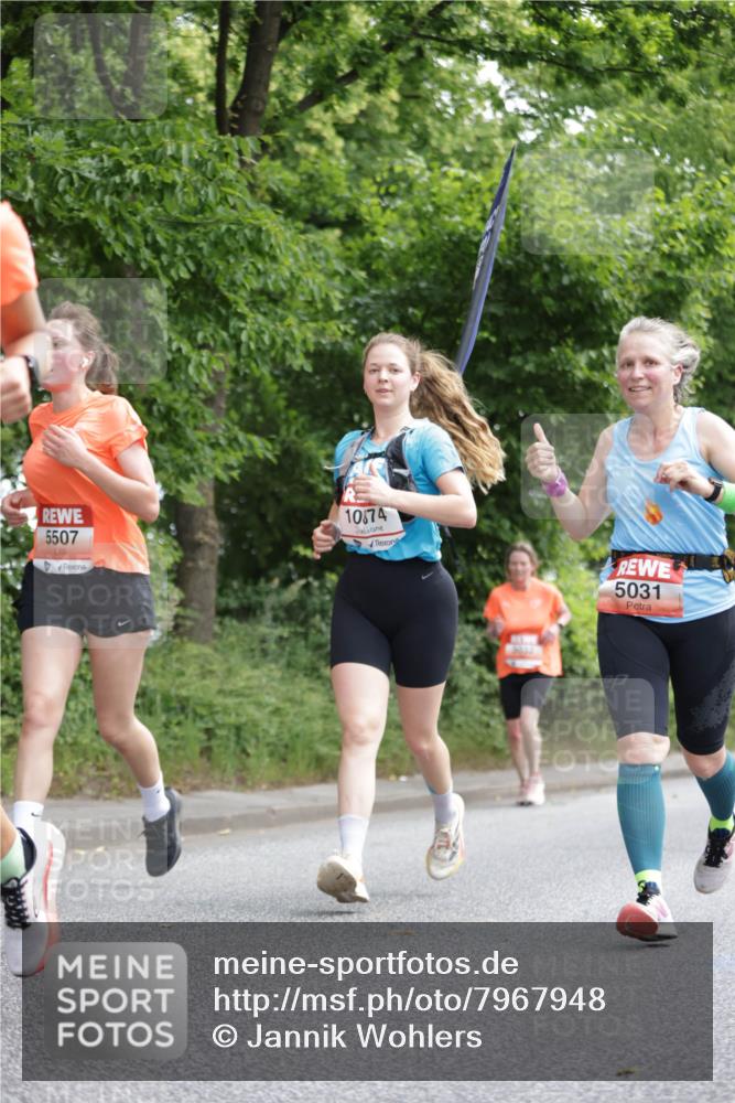 15.06.2025 - REWE Women's Run Jannik Wohlers http://msf.ph/oto/7967948 15.06.2025 10:03:03 Laufen 5507, 10874, 5031, 3032 meine-sportfotos.de