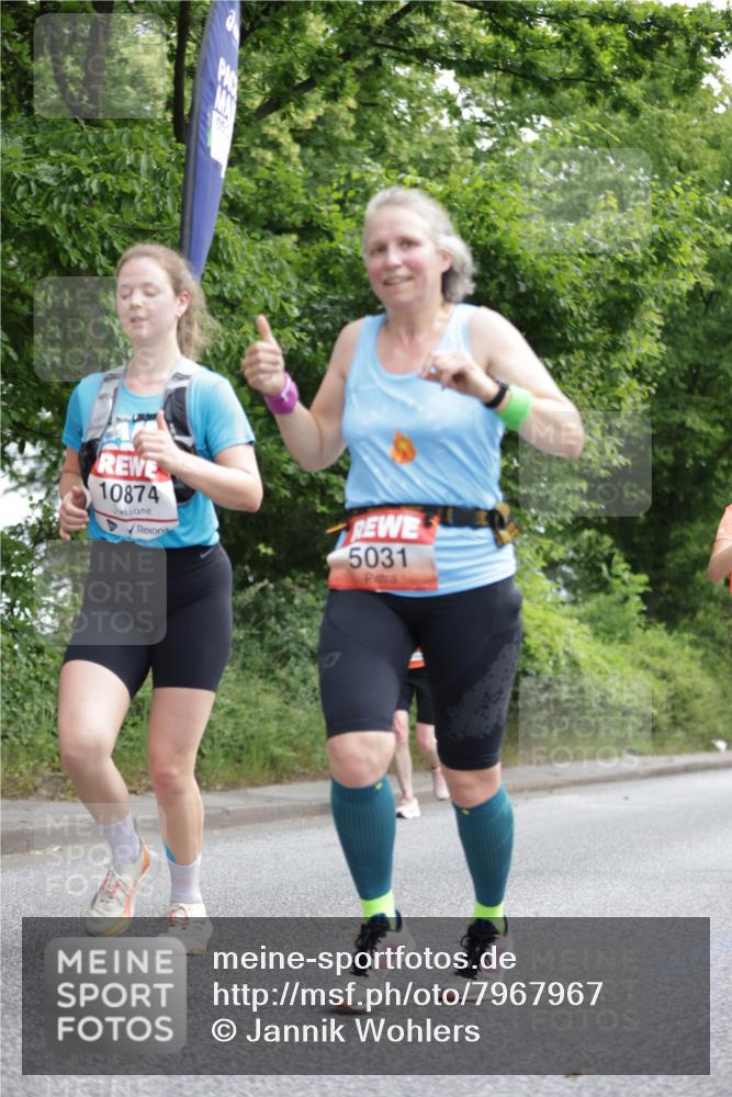 15.06.2025 - REWE Women's Run Jannik Wohlers http://msf.ph/oto/7967967 15.06.2025 10:03:04 Laufen 10874, 5031 meine-sportfotos.de