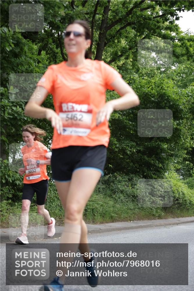 15.06.2025 - REWE Women's Run Jannik Wohlers http://msf.ph/oto/7968016 15.06.2025 10:03:06 Laufen 5032, 5462 meine-sportfotos.de