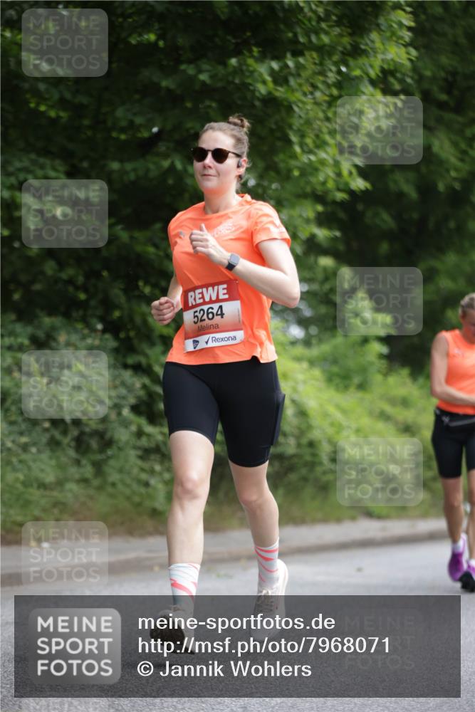 15.06.2025 - REWE Women's Run Jannik Wohlers http://msf.ph/oto/7968071 15.06.2025 10:03:11 Laufen 5264 meine-sportfotos.de