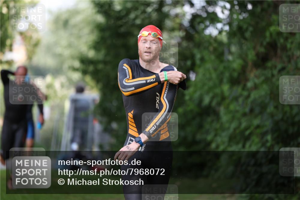 15.06.2025 - 7 Türme Triathlon Michael Strokosch http://msf.ph/oto/7968072 15.06.2025 12:54:03 Schwimmen 760, 862, 930, 990, 1016, 1045, 1133, 1181 meine-sportfotos.de