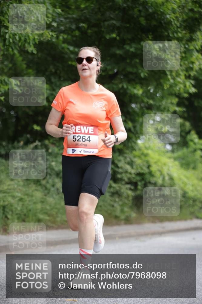 15.06.2025 - REWE Women's Run Jannik Wohlers http://msf.ph/oto/7968098 15.06.2025 10:03:12 Laufen 5264 meine-sportfotos.de