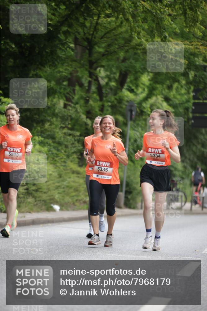 15.06.2025 - REWE Women's Run Jannik Wohlers http://msf.ph/oto/7968179 15.06.2025 10:03:18 Laufen 5513, 5335, 5334 meine-sportfotos.de