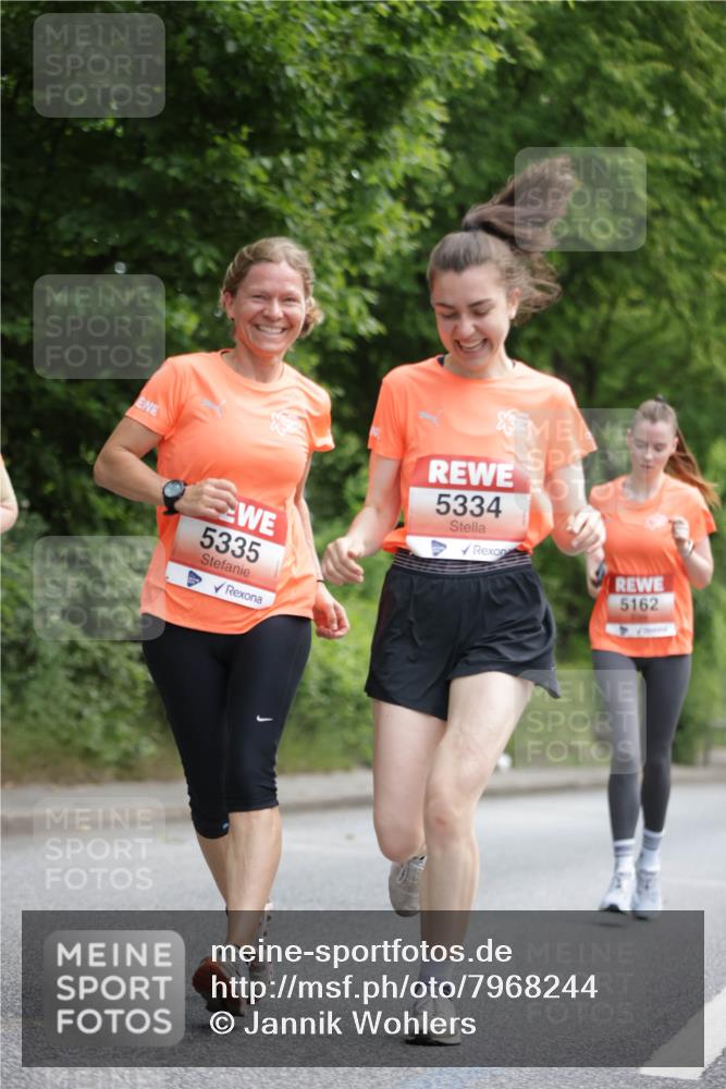 15.06.2025 - REWE Women's Run Jannik Wohlers http://msf.ph/oto/7968244 15.06.2025 10:03:22 Laufen 5335, 5334, 5162 meine-sportfotos.de