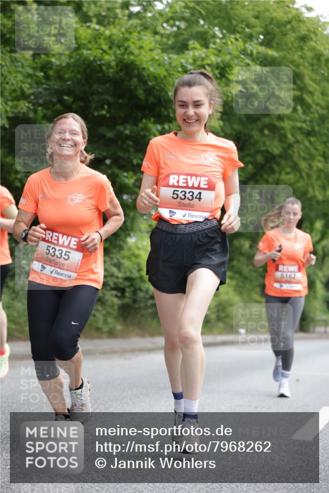 15.06.2025 - REWE Women's Run Jannik Wohlers http://msf.ph/oto/7968262 15.06.2025 10:03:22 Laufen 5335, 5334, 5162 meine-sportfotos.de
