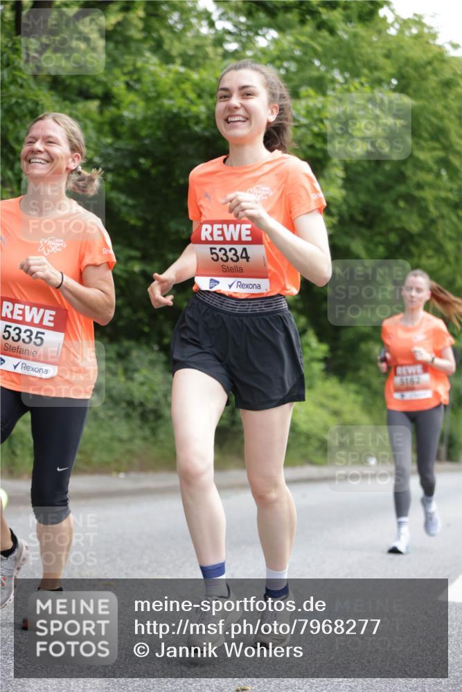 15.06.2025 - REWE Women's Run Jannik Wohlers http://msf.ph/oto/7968277 15.06.2025 10:03:23 Laufen 5335, 5334, 5162 meine-sportfotos.de