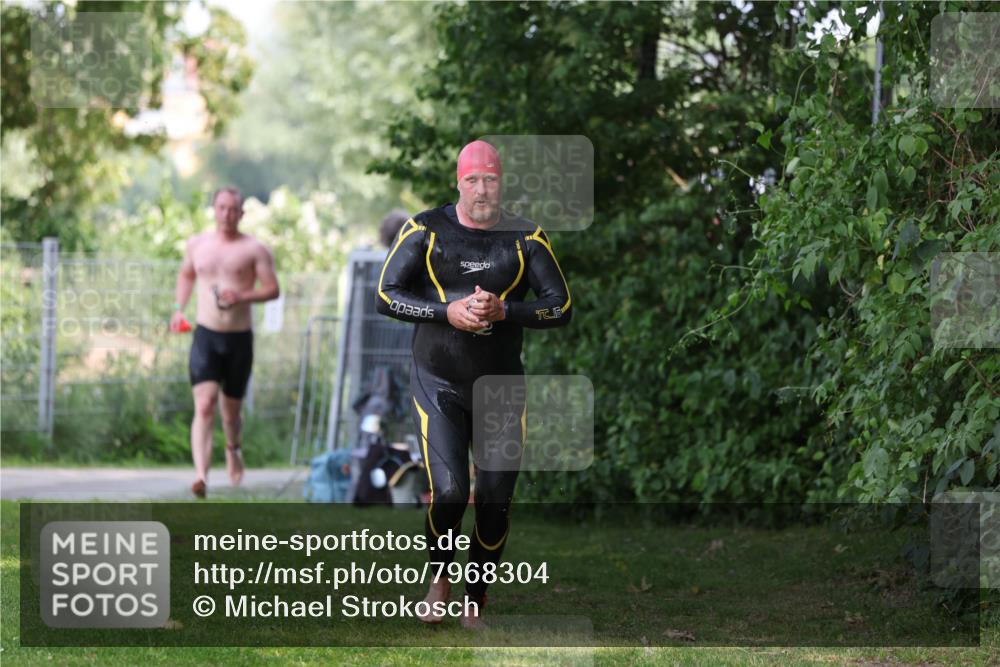 15.06.2025 - 7 Türme Triathlon Michael Strokosch http://msf.ph/oto/7968304 15.06.2025 12:54:31 Schwimmen 707, 734, 740, 802, 916, 978, 996, 998, 1006, 1016, 1104, 1105 meine-sportfotos.de