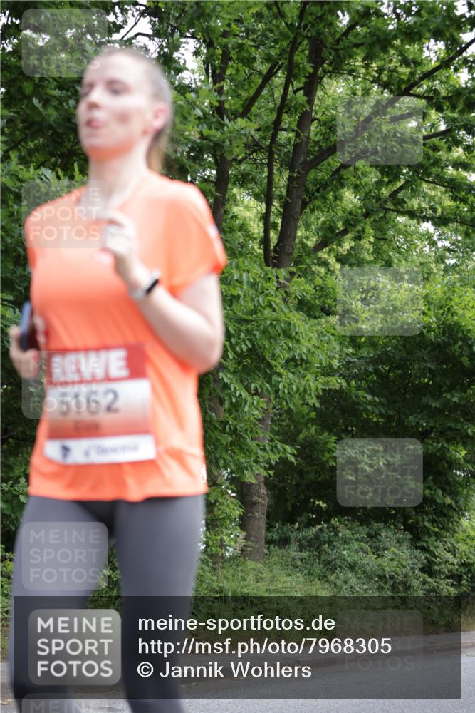 15.06.2025 - REWE Women's Run Jannik Wohlers http://msf.ph/oto/7968305 15.06.2025 10:03:25 Laufen 5162 meine-sportfotos.de