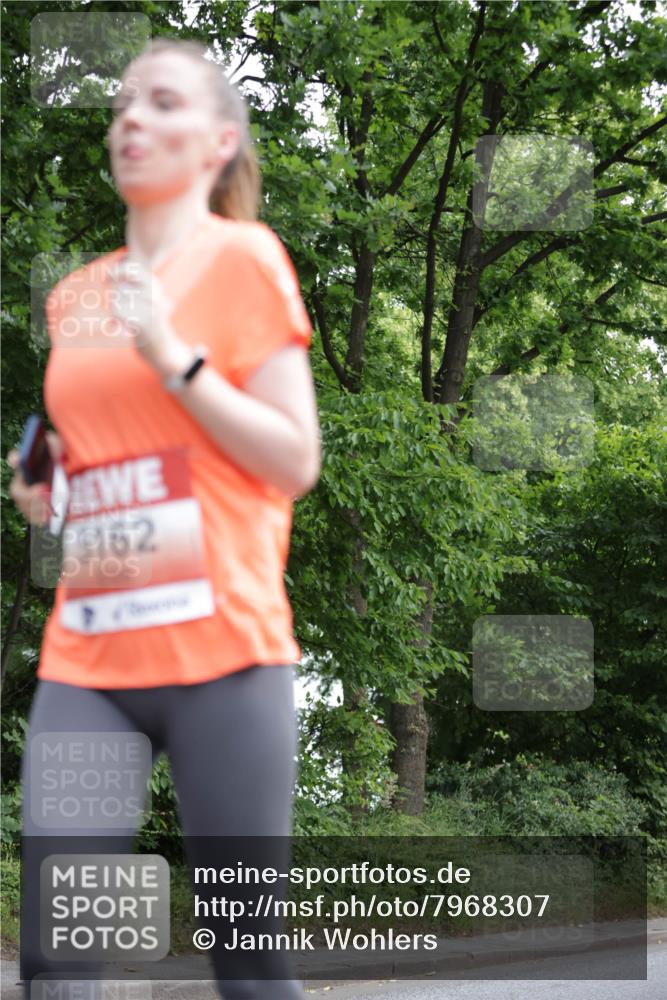 15.06.2025 - REWE Women's Run Jannik Wohlers http://msf.ph/oto/7968307 15.06.2025 10:03:25 Laufen 5162 meine-sportfotos.de