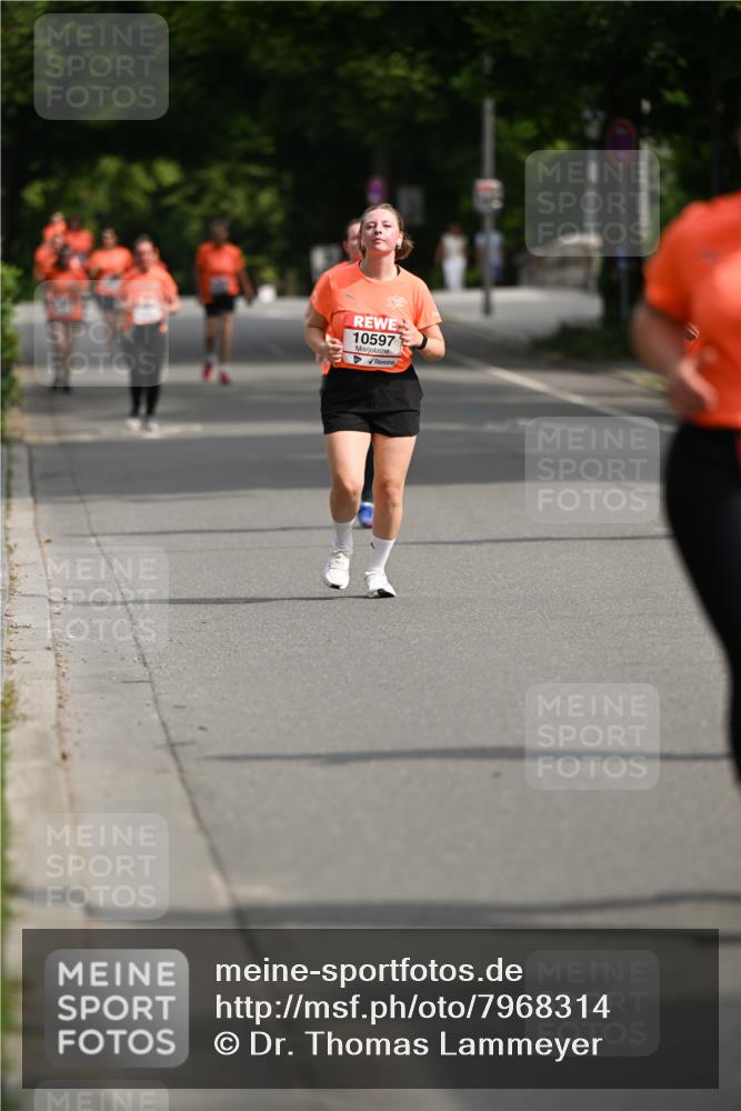 15.06.2025 - REWE Women's Run Dr. Thomas Lammeyer http://msf.ph/oto/7968314 15.06.2025 09:56:04 Laufen 10597 meine-sportfotos.de