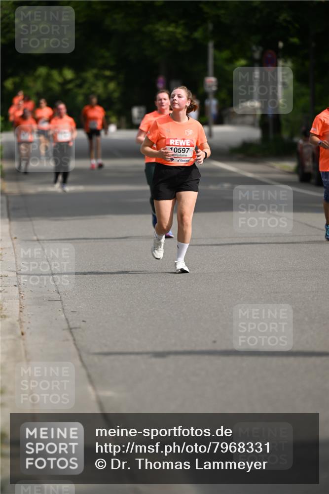 15.06.2025 - REWE Women's Run Dr. Thomas Lammeyer http://msf.ph/oto/7968331 15.06.2025 09:56:05 Laufen 10597 meine-sportfotos.de