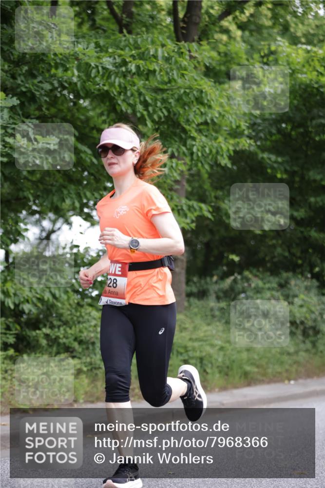 15.06.2025 - REWE Women's Run Jannik Wohlers http://msf.ph/oto/7968366 15.06.2025 10:03:38 Laufen 28 meine-sportfotos.de